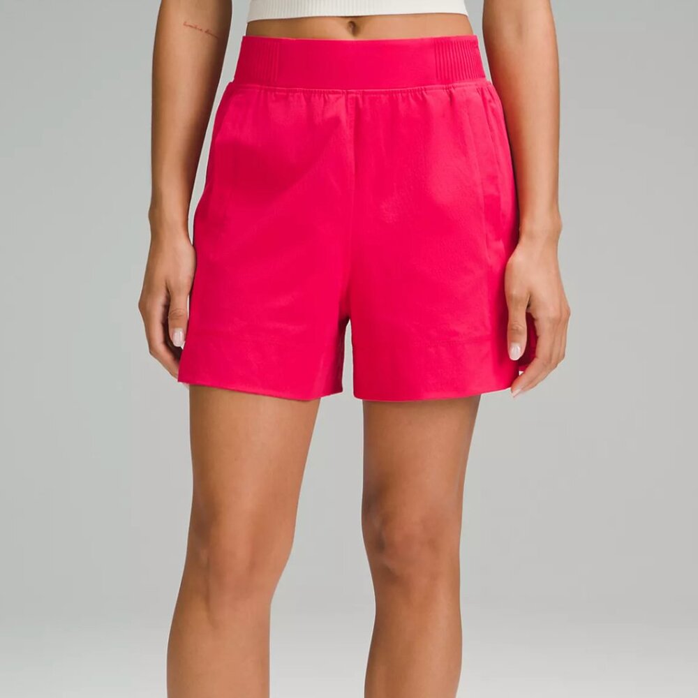 Lululemon Stretch Woven Relaxed-Fit High-Rise Short 4" in medium